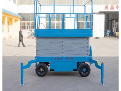 高空作业时移动剪叉式升降机能起到什么作用?