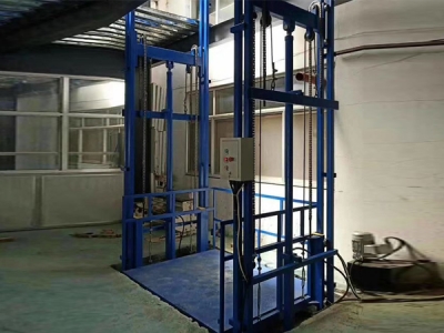 导轨式升降货梯的安全知识